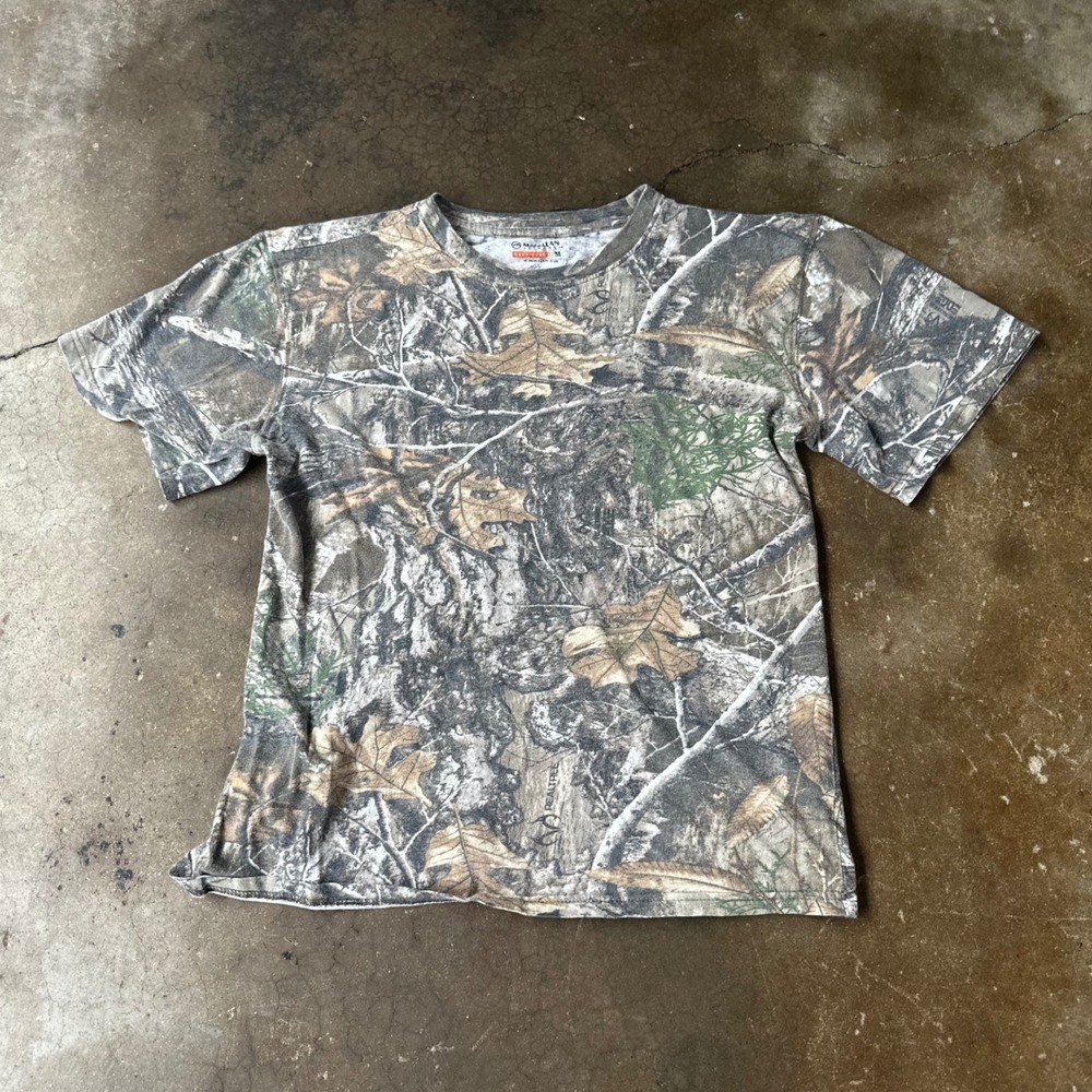 Magellan T-Shirt Mens Medium Camo Excellent Realtree Edge Hunt Gear Tee